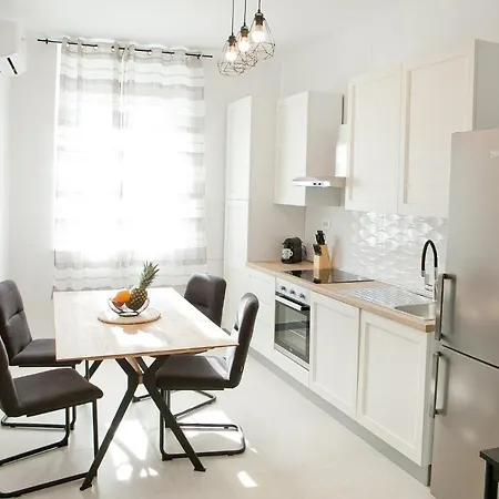Mila Apartment *